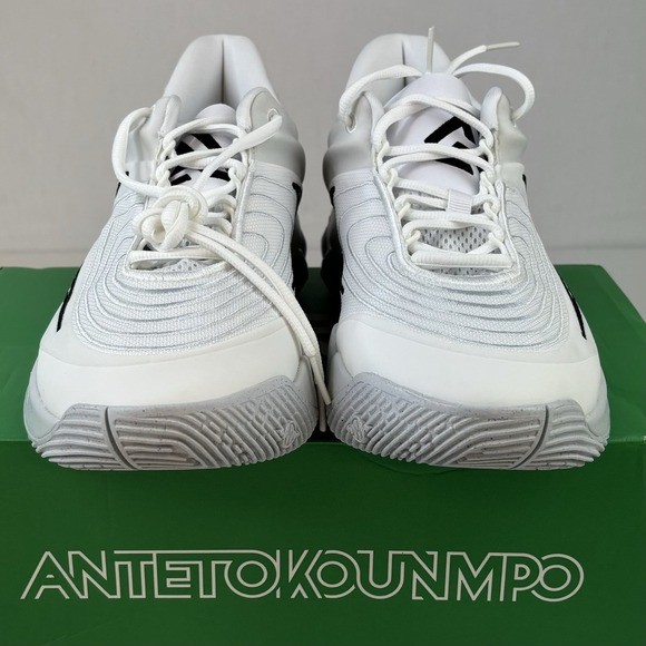 Nike Giannis Immortality 4 EP FQ3680-100 Men Sz 11 Basketball Shoes White/Black - Picture 5 of 9